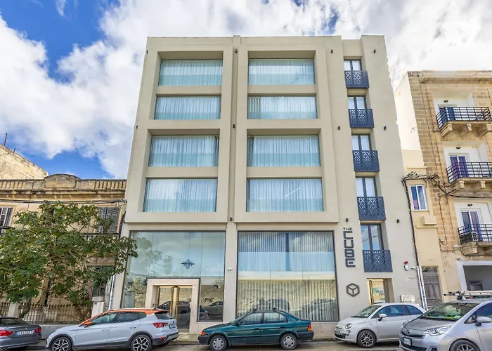 The Cube - Designer Finished Studio By Sf Homes