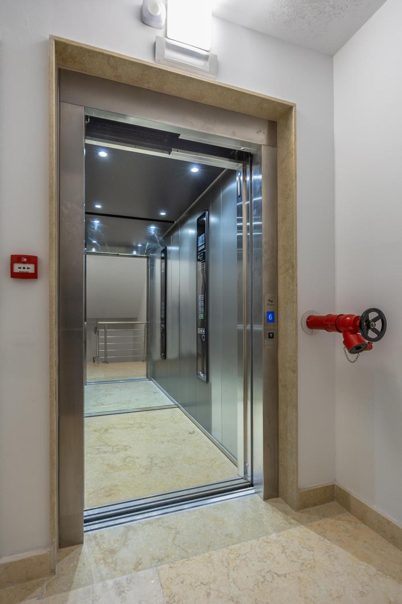 The Cube - Designer Finished By Sf Homes Apartament